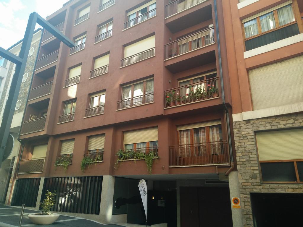 Suitedreams - Av. Fener Andorra la Vella Bagian luar foto